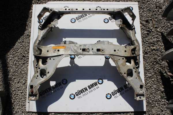 BMW 3SERİSİ E90E92E87 MOTOR BEŞİĞİ